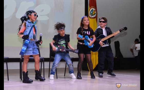 NOCHE DE TALENTOS