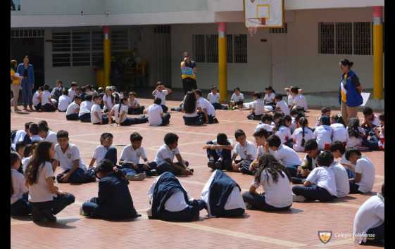 SIMULACRO DE EVACUACIÓN
