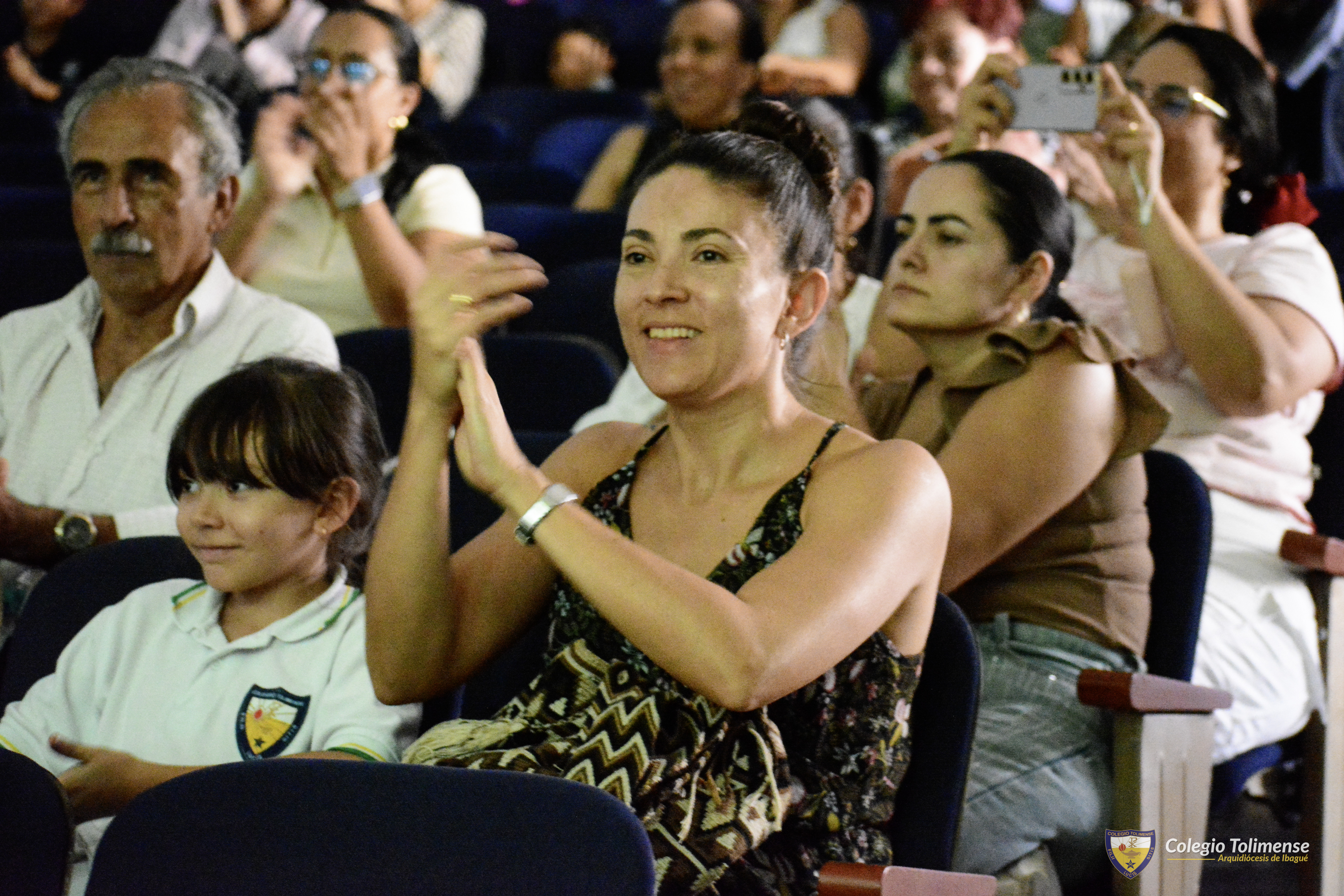  CELEBRACIÓN DIA DE LA MADRE colegio tolimense