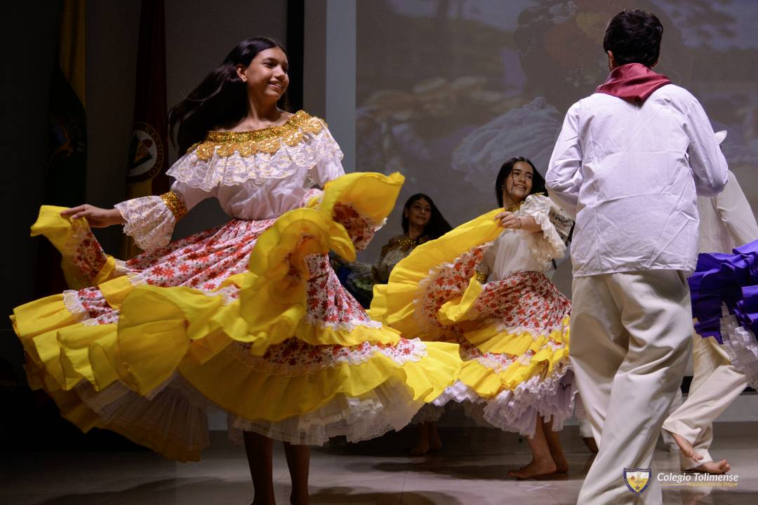  EL ARTE Y LA CULTURA SE TOMARON NUESTRO COLEGIO colegio tolimense